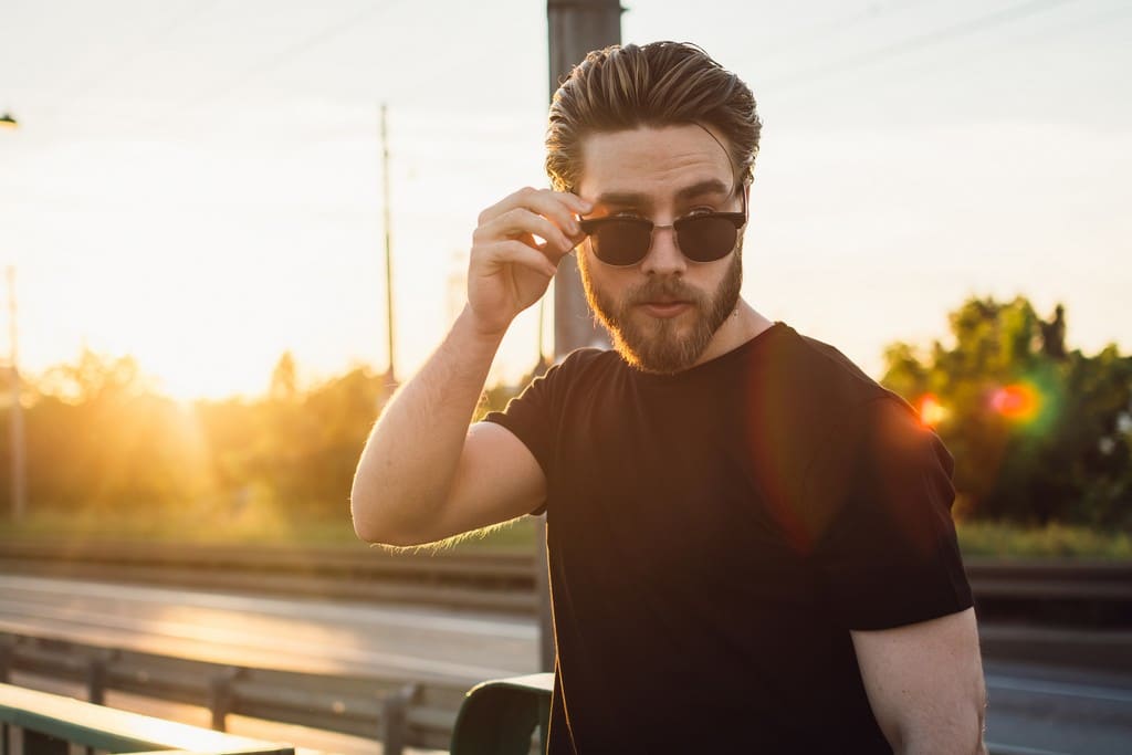  Corte e barba diferenciada do mercado