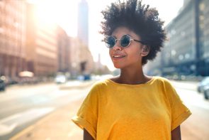 Cabelo crespo curto: tapered hair, pixie, mini black e mais!