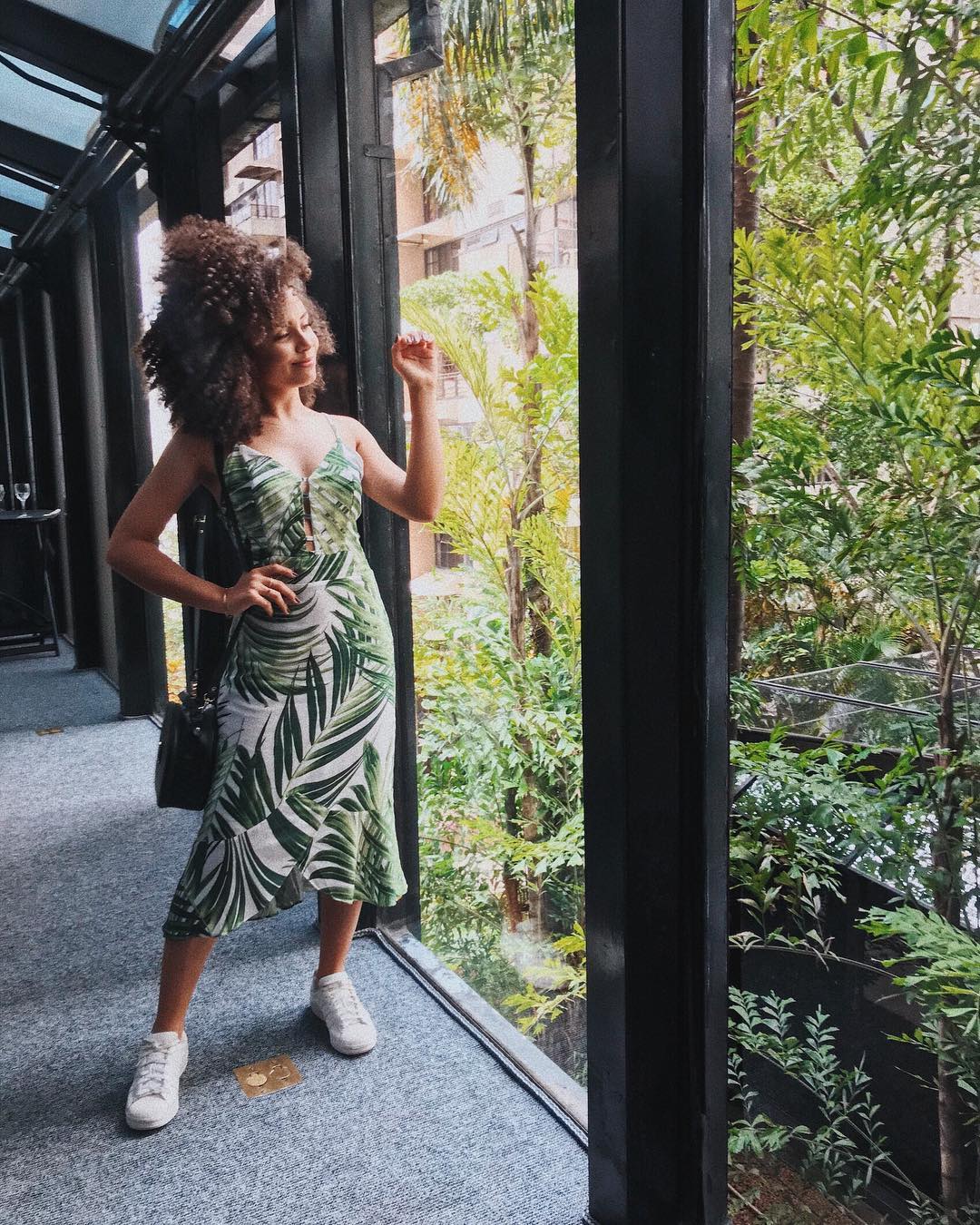 Ana Lídia com vestido longo