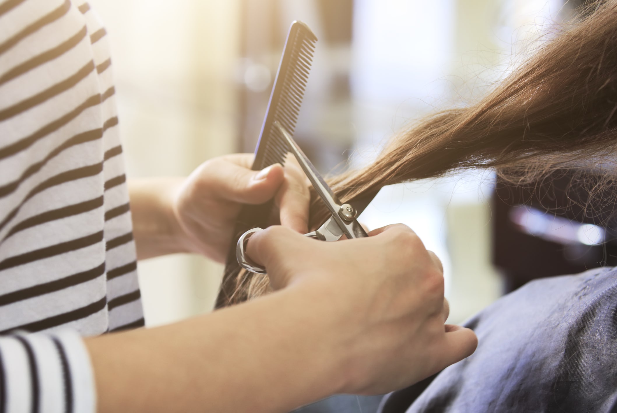 Cortei o cabelo e me arrependi: saiba como passar por essa fase sem encanação