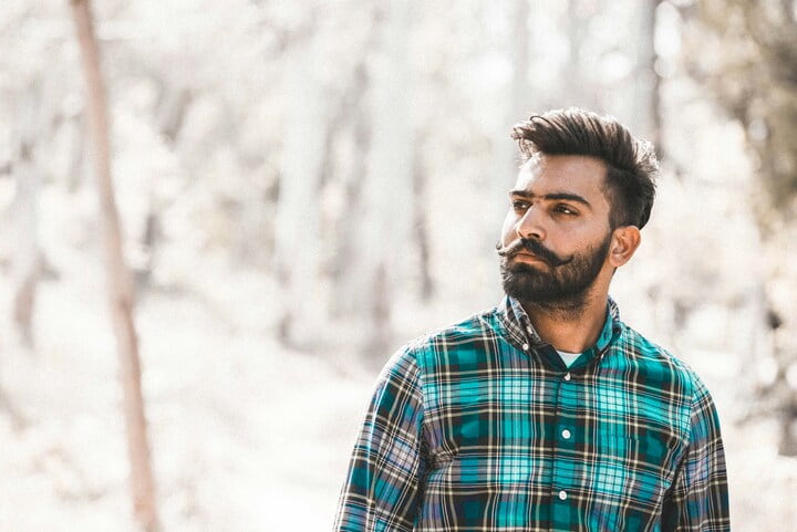 homem de barba