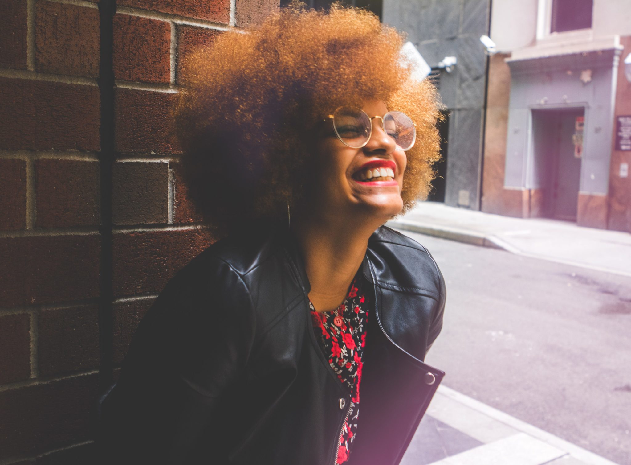 Cabelo 4C: Características, dicas e cuidados