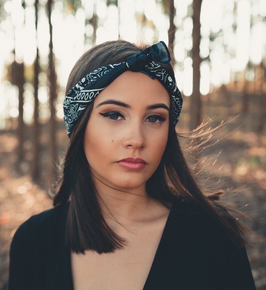 13 modelos de penteados com bandana para você variar no look