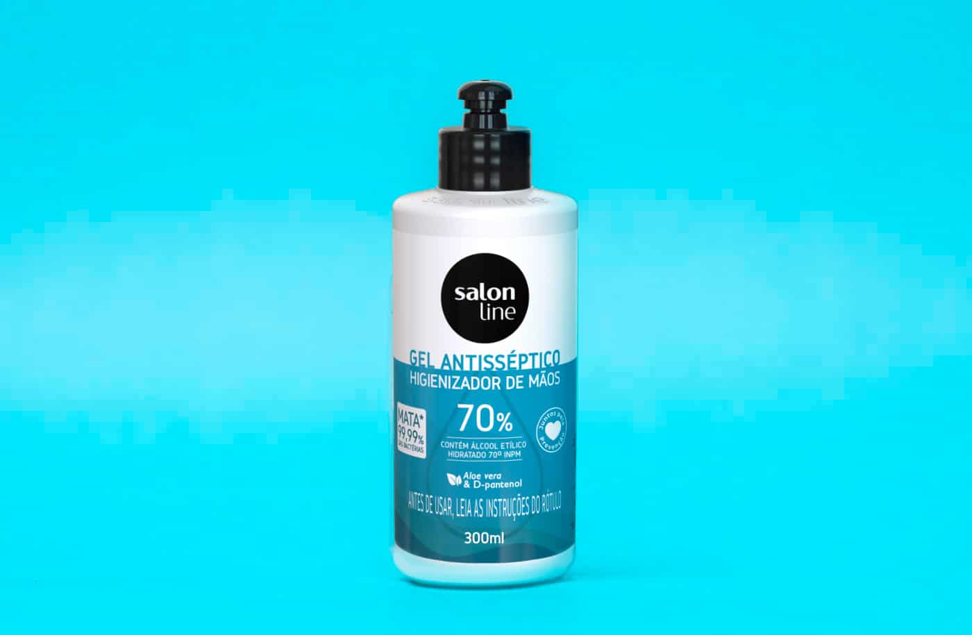  Frasco de Gel Antisséptico Higienizador de Mãos Salon Line com 70% álcool, fundo azul