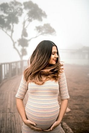 Grávida pode pintar o cabelo? Como colorir os fios durante a gravidez?