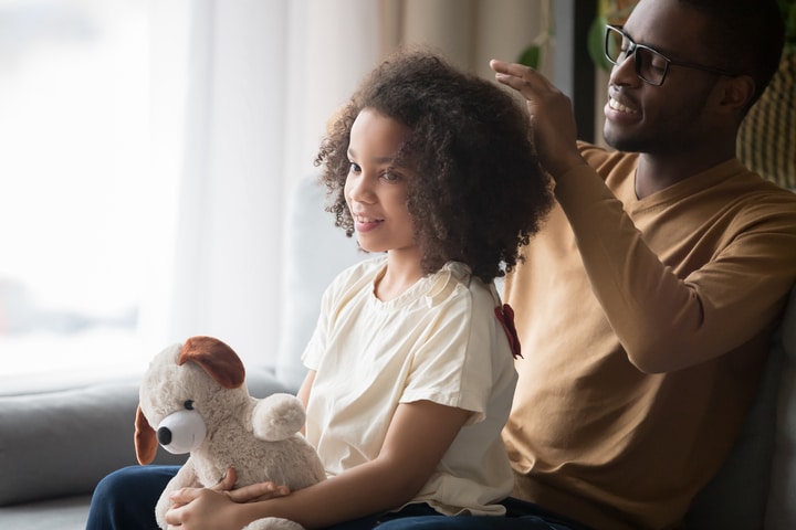 Aprenda como desembaraçar o cabelo infantil sem dor de cabeça!