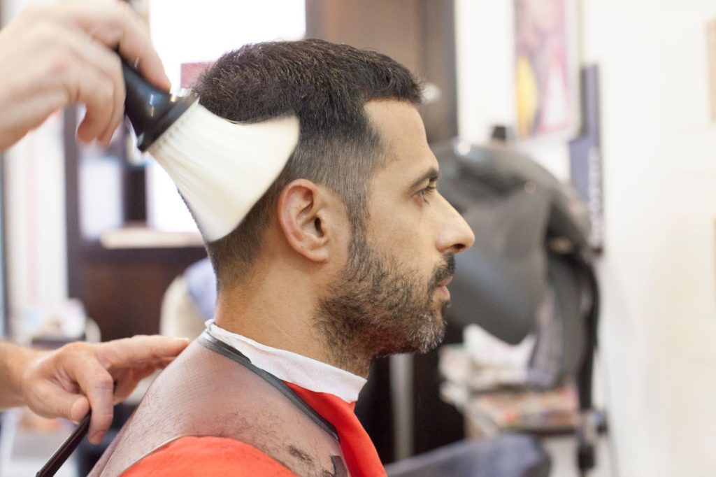 Corte de cabelo masculino degradê para cabelo liso