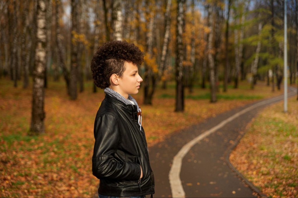Corte de cabelo masculino infantil moicano