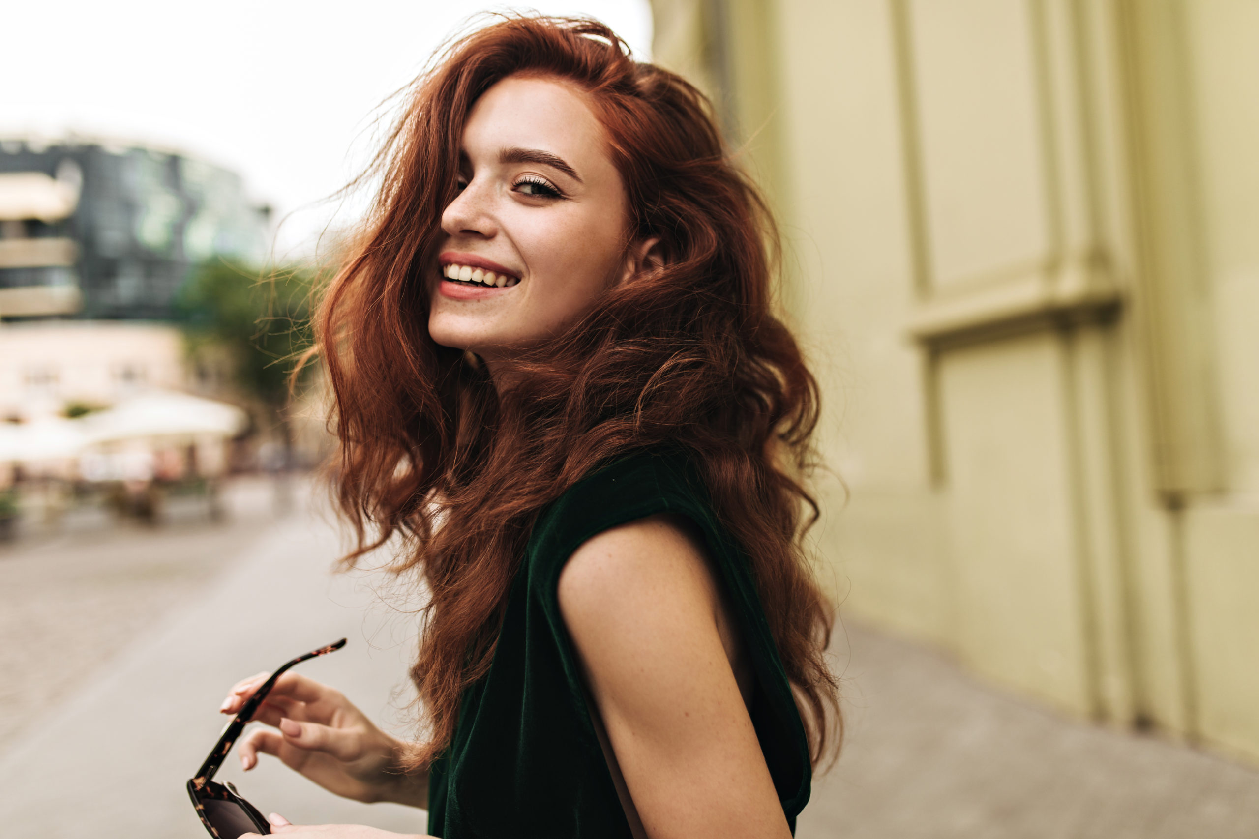 Como tirar frizz dos cabelos: dicas eficazes para resultados rápidos